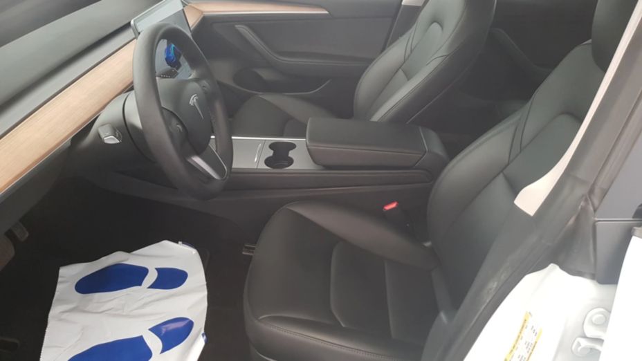 TESLA Model 3 3 RWD