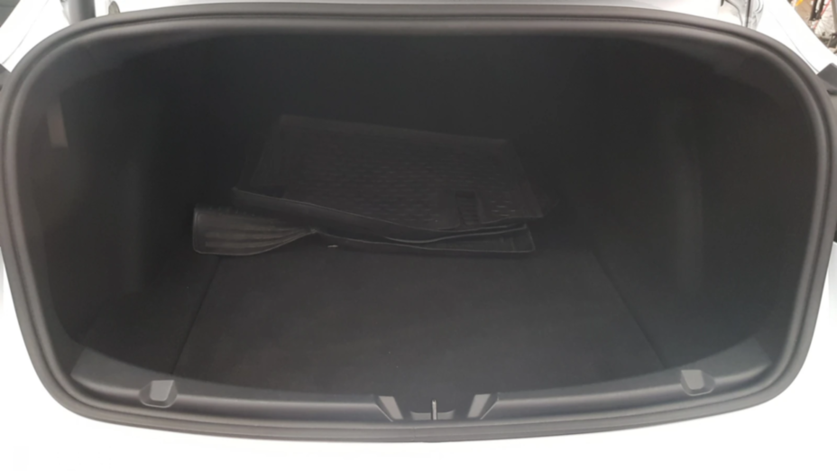 TESLA Model 3 3 RWD
