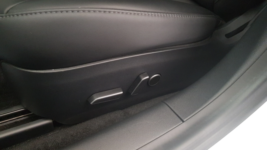 TESLA Model 3 3 RWD
