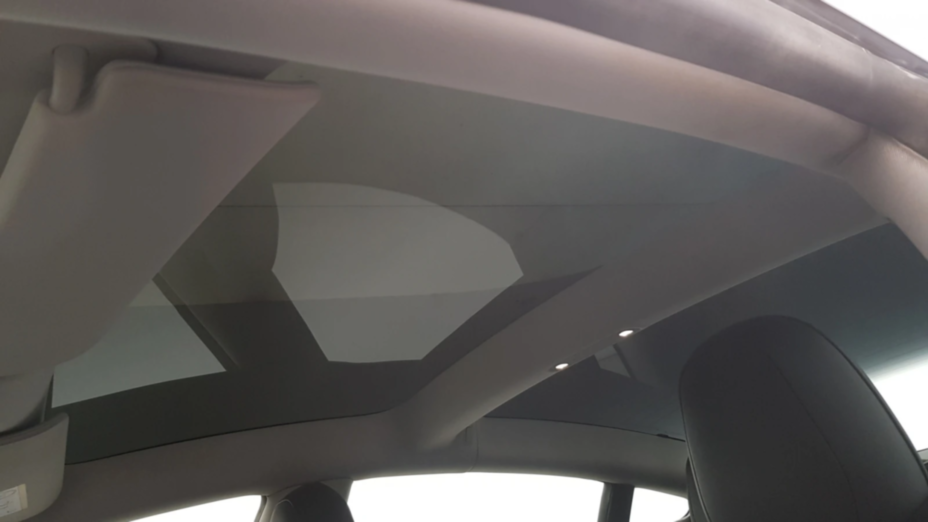 TESLA Model 3 3 RWD