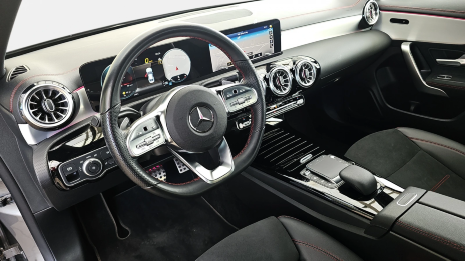 MERCEDES-BENZ CLA CLA 200 AMG Line 7G-DCT