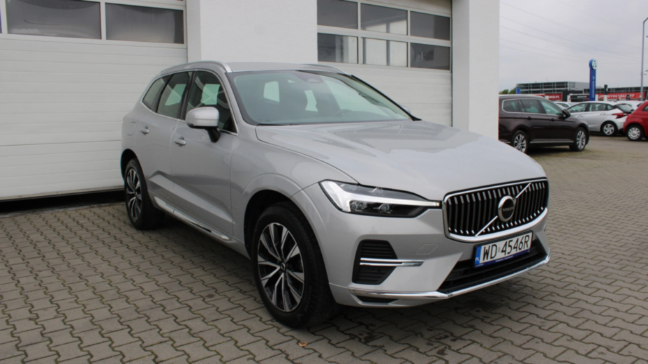 VOLVO XC60 XC60 B4 D AWD Plus Bright aut