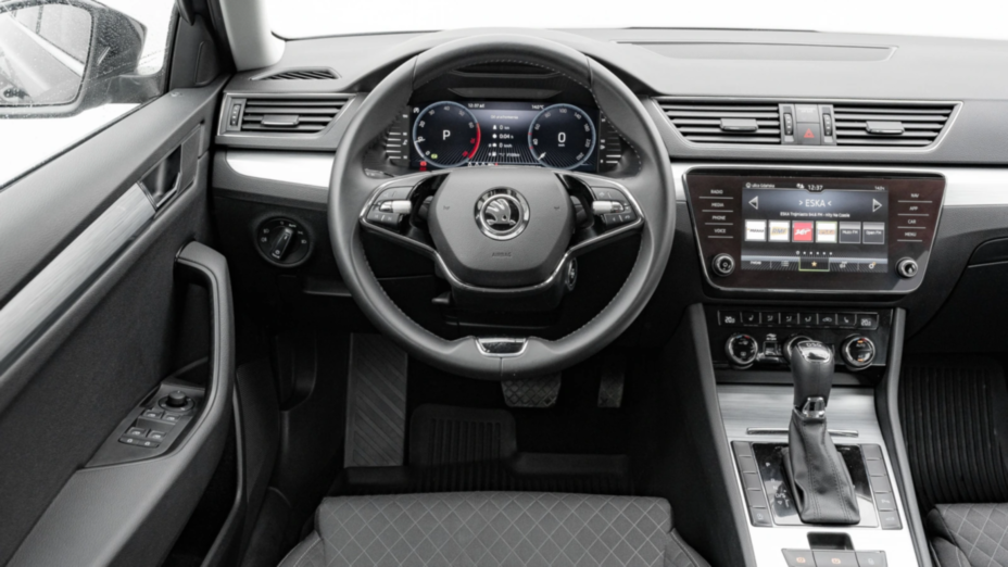SKODA Superb Superb 1.5 TSI Ambition DSG