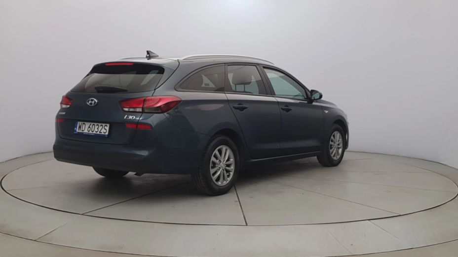 HYUNDAI i30 i30 1.5 DPI Classic +