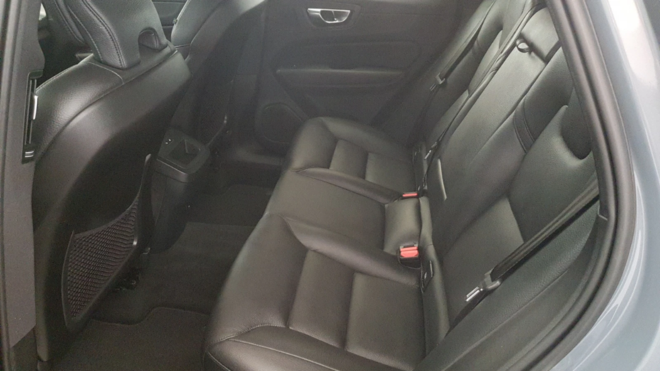 VOLVO XC60 XC60 B4 D AWD Plus Bright aut