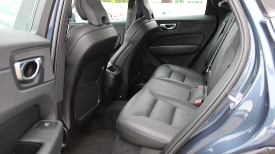 VOLVO XC60 XC60 B4 D AWD Plus Bright aut