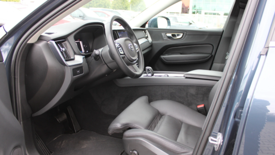VOLVO XC60 XC60 B4 D AWD Plus Bright aut