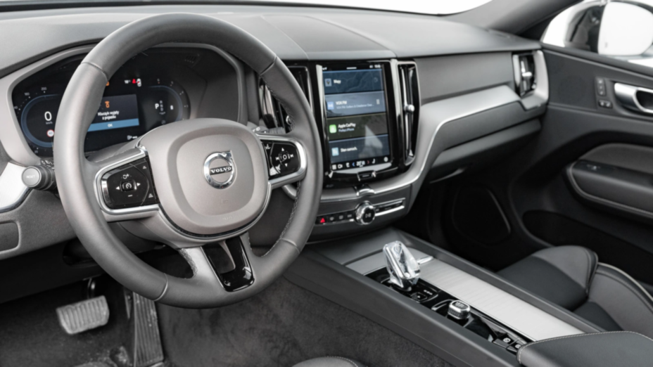 VOLVO XC60 XC60 B4 D AWD Plus Dark aut