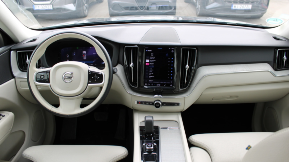 VOLVO XC60 XC60 B4 D AWD Plus Bright aut