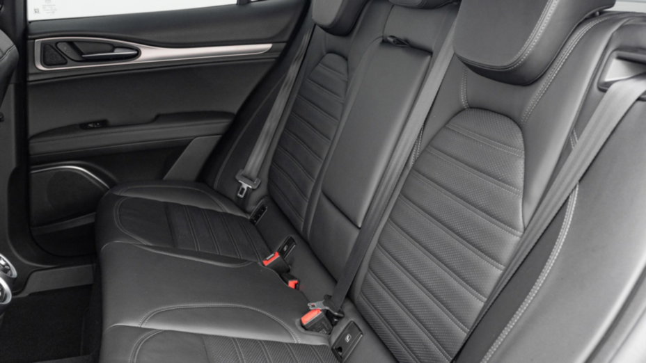 ALFA ROMEO Stelvio Stelvio 2.0 Turbo Sprint Q4 aut