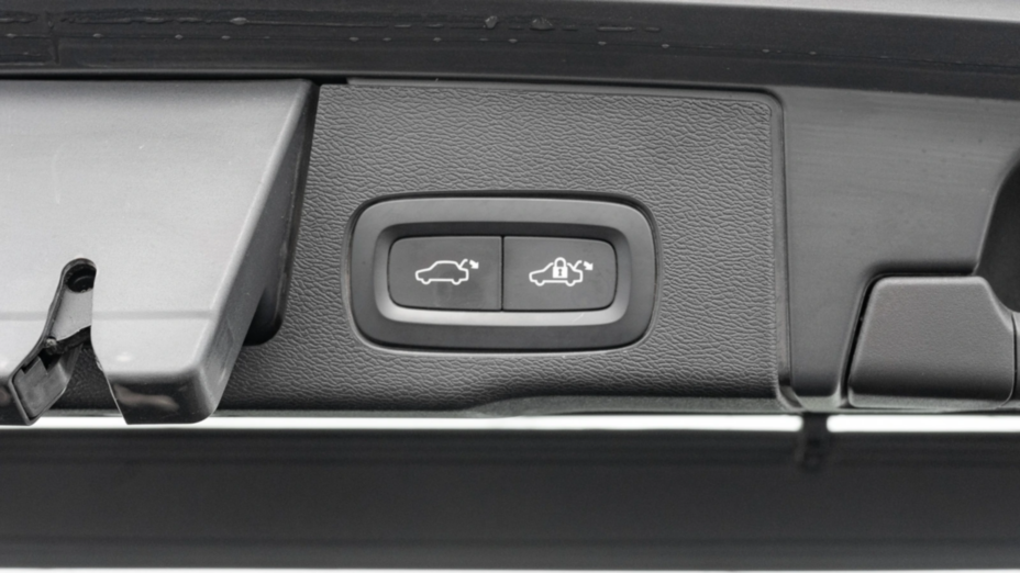 VOLVO XC60 XC60 B4 D AWD Plus Bright aut