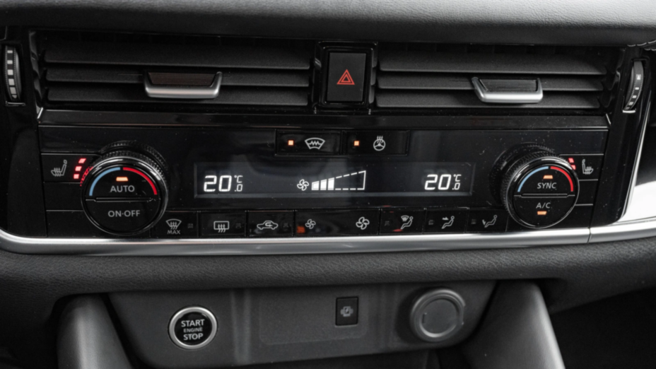 NISSAN Qashqai Qashqai 1.3 DIG-T mHEV N-Connecta Xtronic