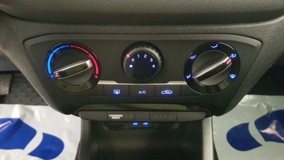 HYUNDAI i20 i20 1.2 Classic Plus