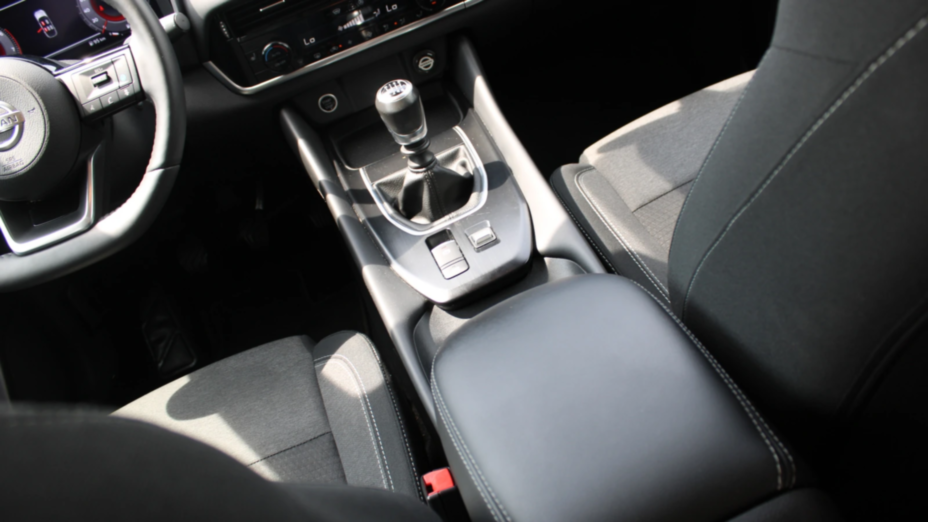 NISSAN Qashqai Qashqai 1.3 DIG-T mHEV N-Connecta