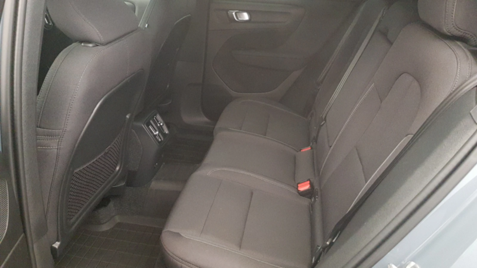 VOLVO XC40 XC40 73kWh P6 Recharge Core aut