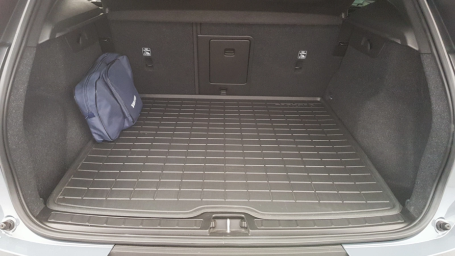VOLVO XC40 XC40 73kWh P6 Recharge Core aut
