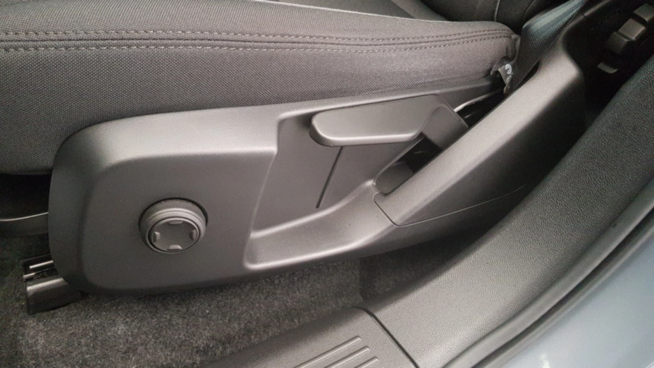 VOLVO XC40 XC40 73kWh P6 Recharge Core aut