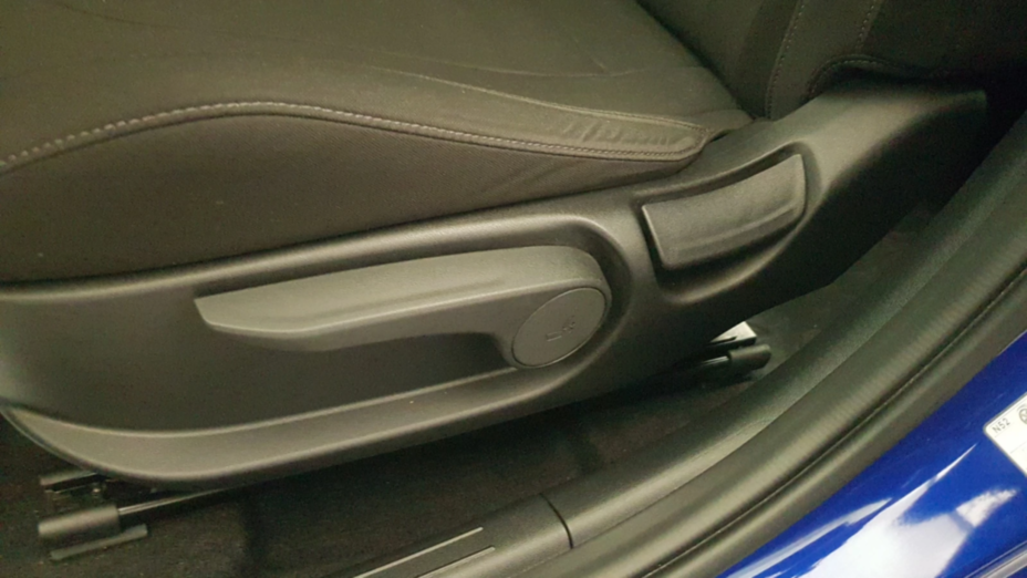 HYUNDAI Elantra Elantra 1.6 Smart CVT