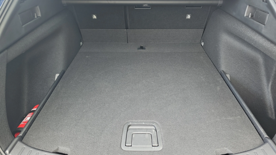 SUZUKI Swace Swace 1.8 Hybrid Premium Plus CVT
