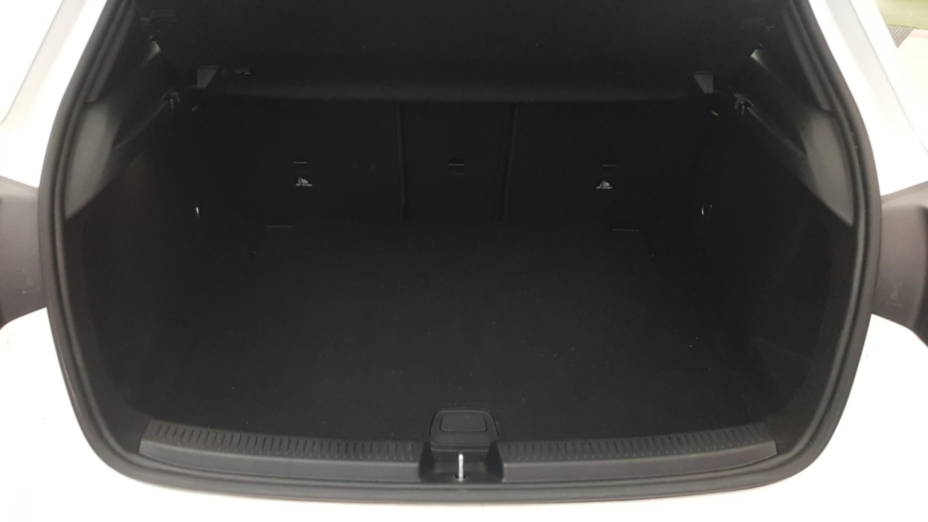 MERCEDES-BENZ A Klasa A 180 Style 7G-DCT