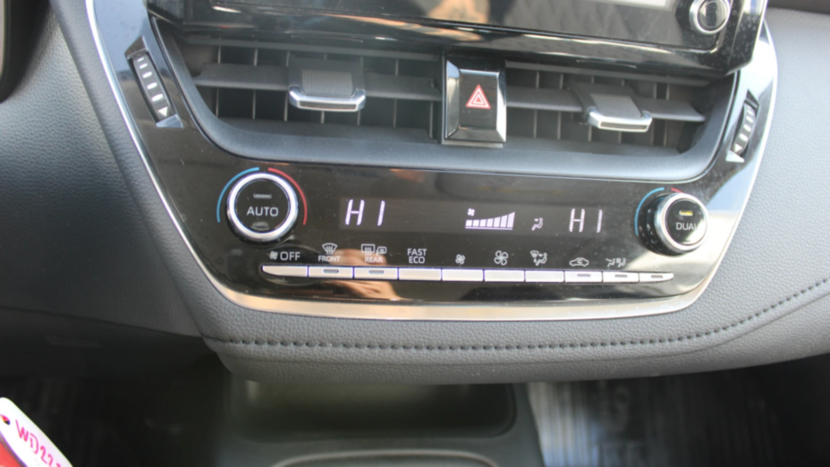 TOYOTA Corolla Corolla 1.5 Comfort