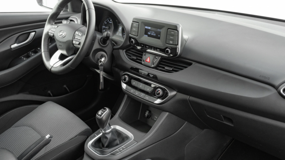 HYUNDAI i30 i30 1.5 DPI Classic +
