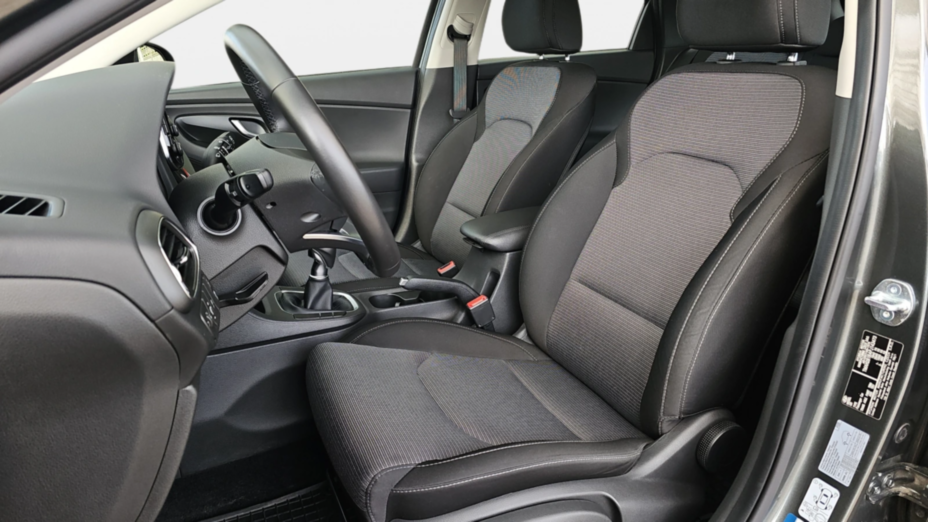 HYUNDAI i30 i30 1.0 T-GDI Modern