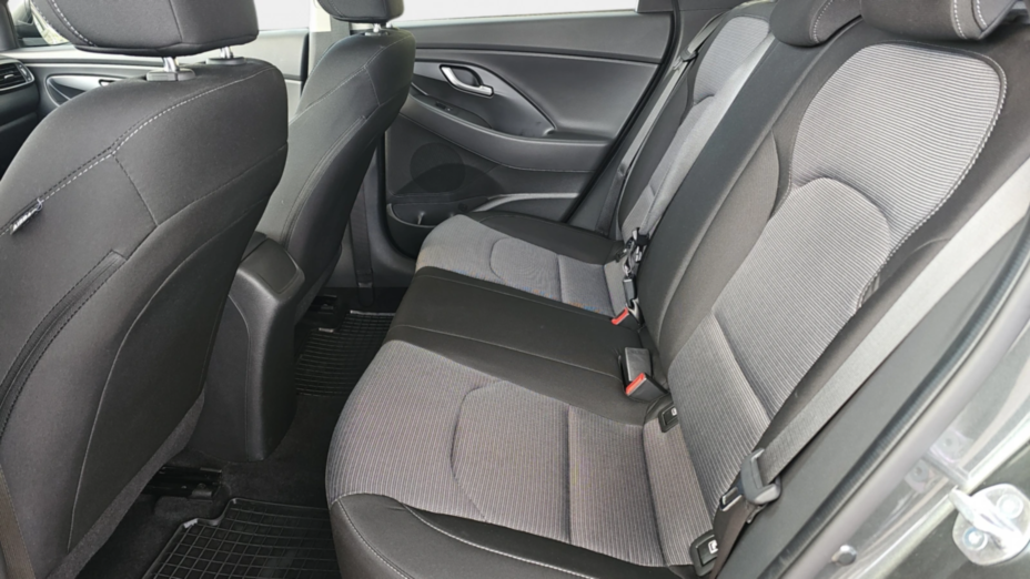 HYUNDAI i30 i30 1.0 T-GDI Modern