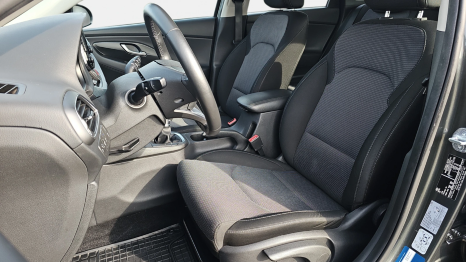 HYUNDAI i30 i30 1.0 T-GDI Modern