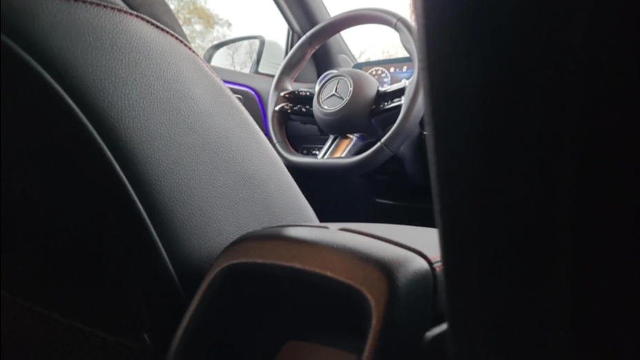 MERCEDES-BENZ GLA GLA 200 AMG Line