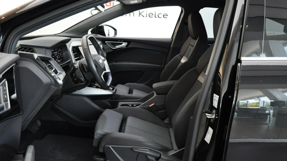 AUDI Q4 Q4 e-tron 35 52kWh Advanced