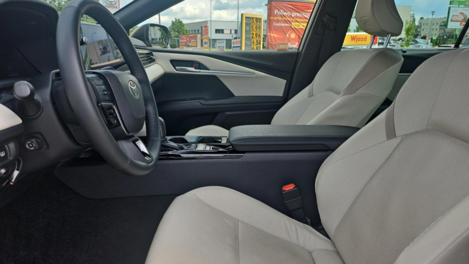 TOYOTA Camry Camry 2.5 Hybrid Dynamic Force Executive e-CVT