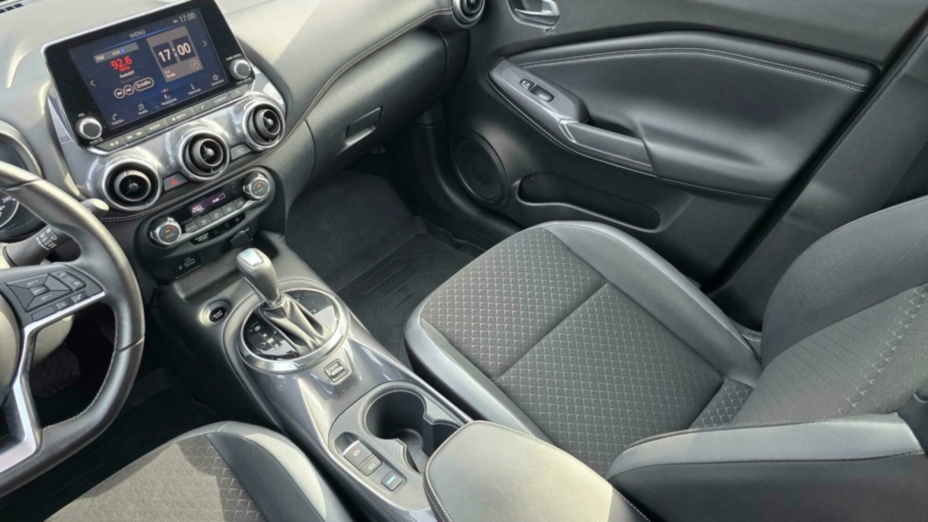 NISSAN Juke Juke 1.6 Hybrid N-Connecta AMT