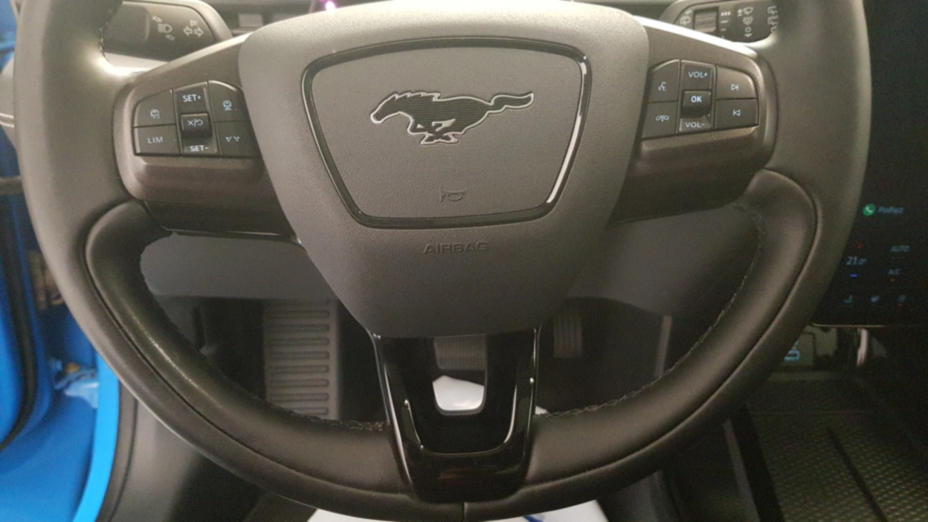 FORD Mustang Mach-E Mustang Mach-E 75kWh RWD