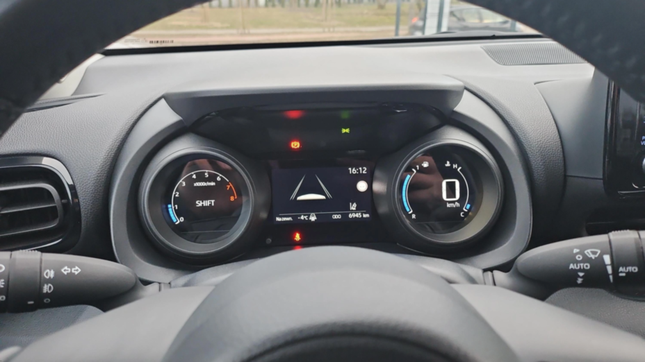 TOYOTA Yaris Yaris 1.5 Comfort