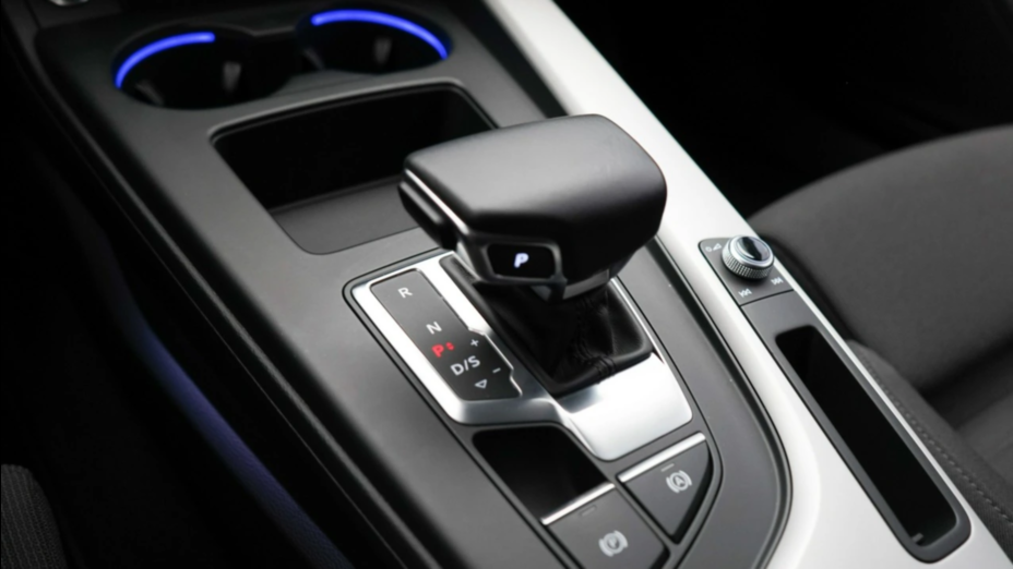 AUDI A4 A4 40 TFSI mHEV S tronic
