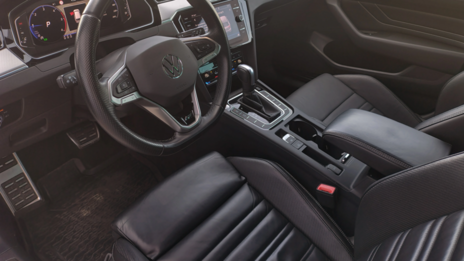 VOLKSWAGEN Passat Passat 2.0 TDI SCR 4Mot. R-Line DSG