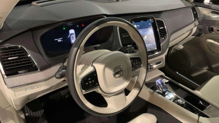 VOLVO XC90 XC90 T8 AWD Plug-In Hybrid Ultra Dark 7os aut Nowy