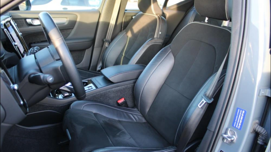 VOLVO XC40 XC40 B4 B R-Design aut