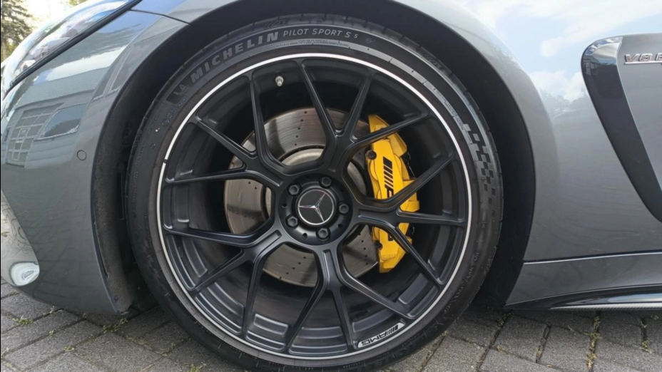 MERCEDES-BENZ AMG GT Mercedes AMG GT 63 4Matic+