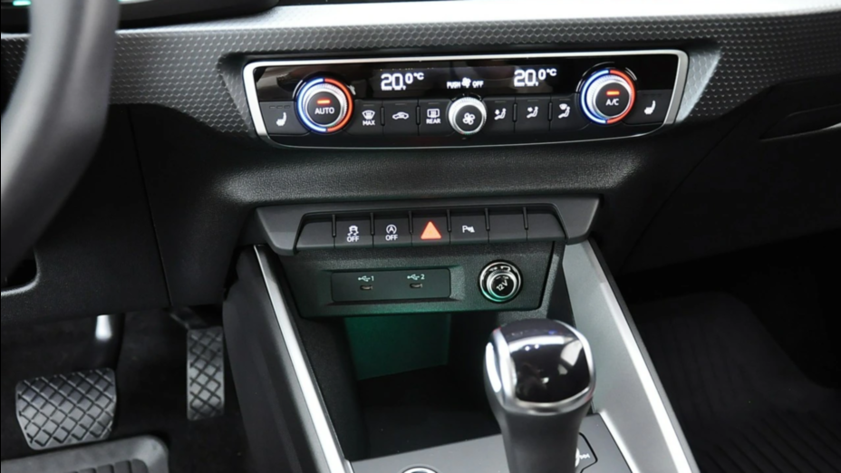 AUDI A1 A1 30 TFSI Advanced S tronic
