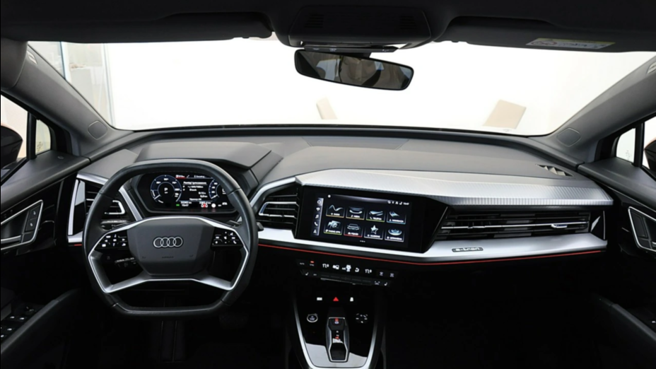 AUDI Q4 Q4 e-tron 35 52kWh Advanced