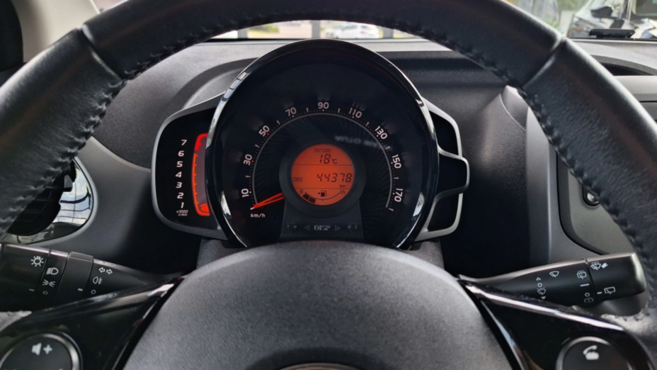 TOYOTA Aygo Aygo 1.0 VVT-i X-play