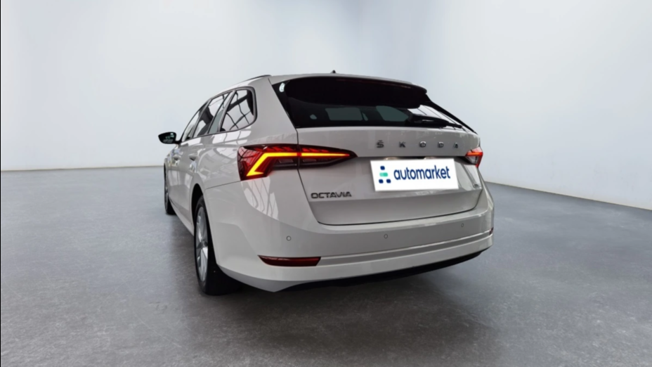 SKODA Octavia Octavia 1.5 TSI e-Tec Ambition DSG