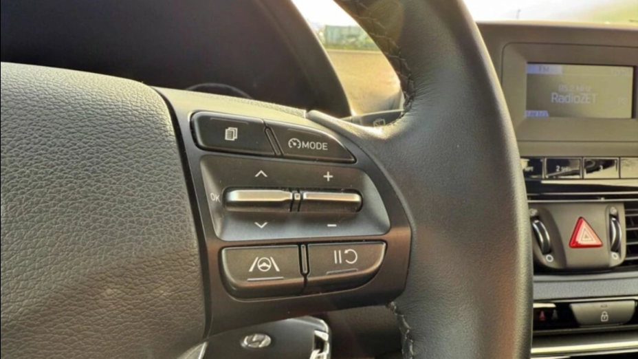 HYUNDAI i30 i30 1.0 T-GDI Modern