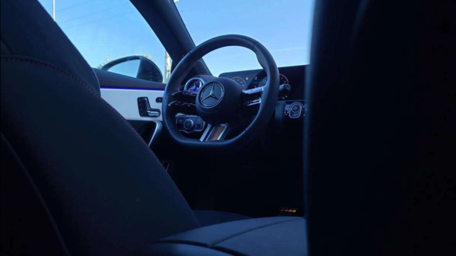 MERCEDES-BENZ CLA CLA 200 AMG Line 7G-DCT