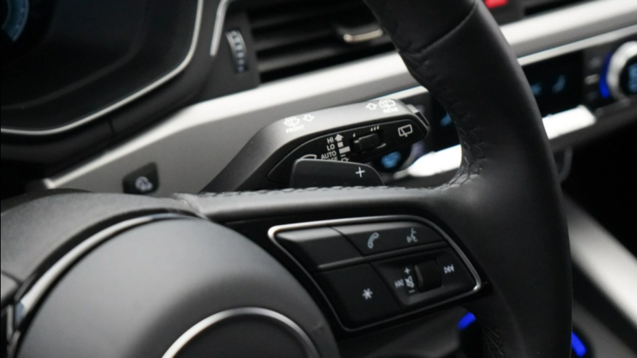 AUDI A4 A4 40 TFSI mHEV S tronic