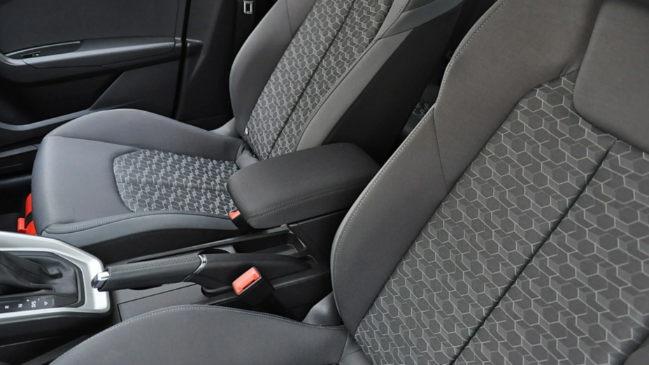 AUDI A1 A1 30 TFSI Advanced S tronic