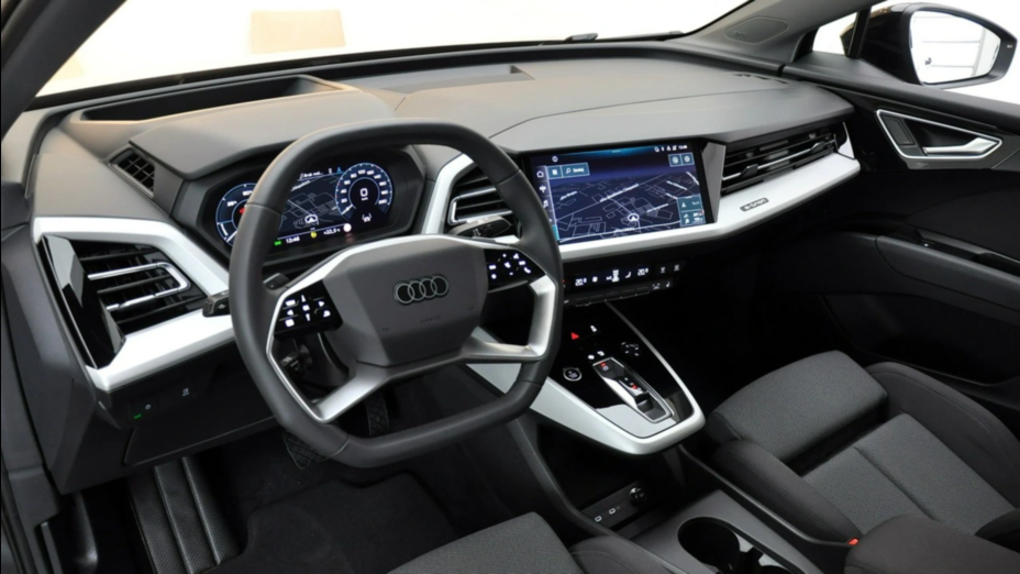 AUDI Q4 Q4 e-tron 40 77kWh Advanced