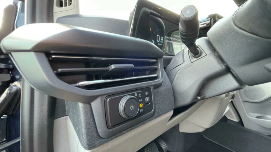 FORD Tourneo Custom Tourneo Custom 2.0 EcoBlue 320 L2 Titanium aut Nowy